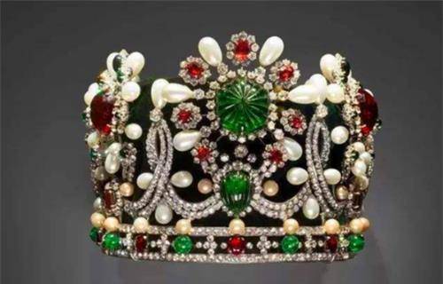 皇冠信用怎么弄_世界五大凤冠:西方3顶太寒酸皇冠信用怎么弄,中国2顶太奢华,慈禧的贵气十足