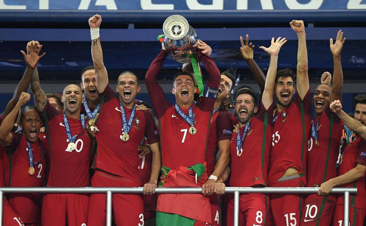 欧洲杯买球用哪个软件_星光璀璨欧洲杯买球用哪个软件!葡萄牙国家队公布豪华大名单 欧洲杯他们要起飞了