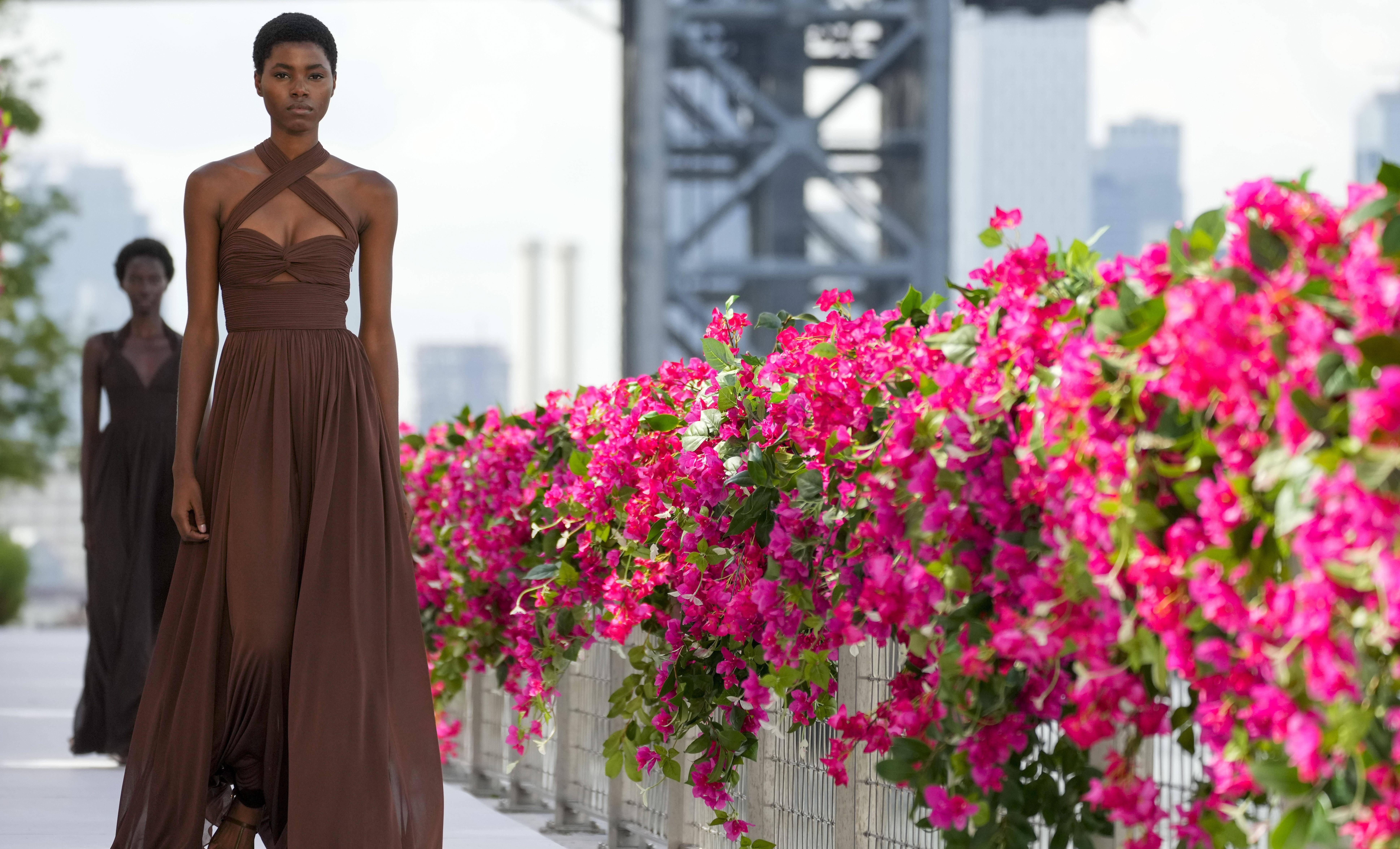 皇冠信用登2代理_【二线国外代理】纽约时装周-Michael Kors时装秀(2)