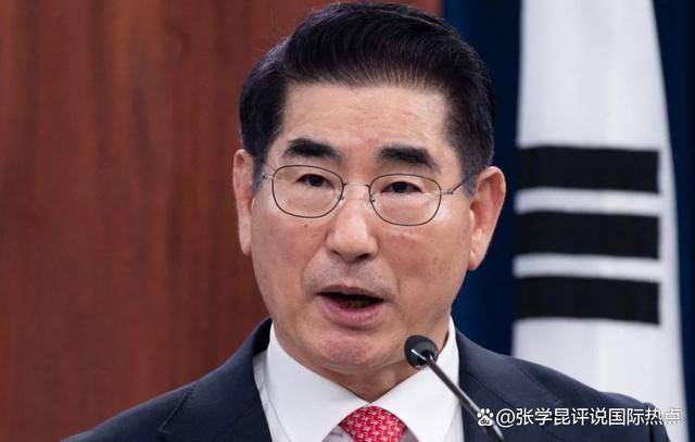 皇冠信用网APP下载_“空军一号”突然起飞皇冠信用网APP下载,尹锡悦要跑?文在寅出面,朝鲜也首次表态