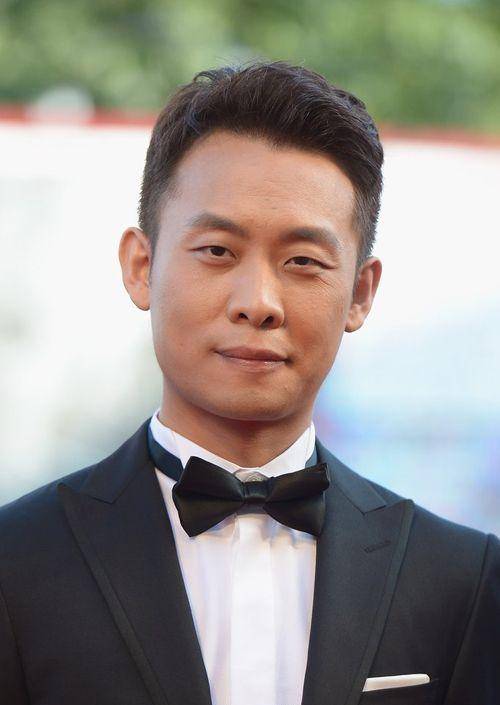 皇冠信用最新地址_吴京邀张译拍戏:你要多少片酬?张译:你要没钱皇冠信用最新地址,就算一百我也演!