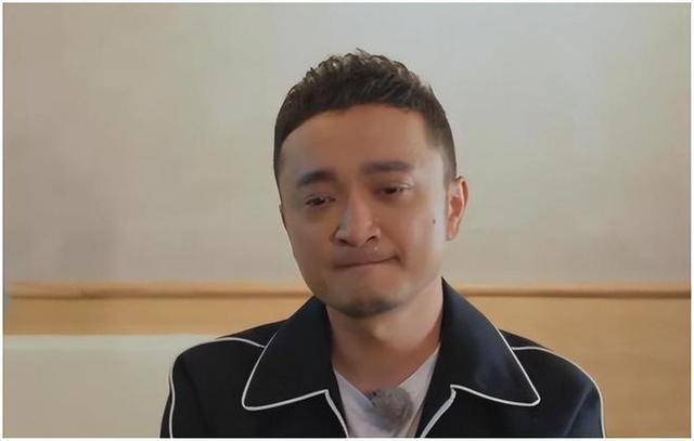 皇冠信用网正版_尼格买提:事业不顺皇冠信用网正版,婚姻崩溃后,母亲又身患重病,人生将如何?