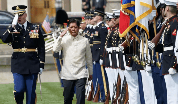 皇冠体育平台_菲律宾再次求助皇冠体育平台,希望中方不计前嫌伸“援手”?中方必须警惕了