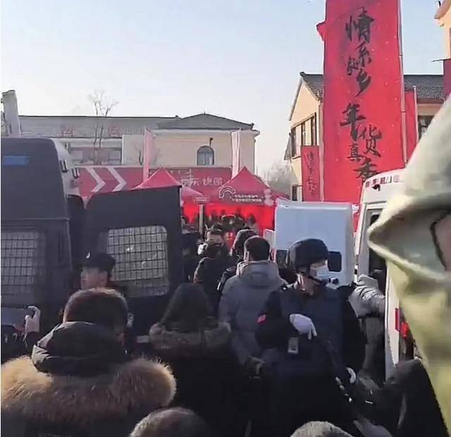 欧洲杯足球平台_老人老师获刘强东1500万红包要交个税吗?律师:属偶然所得欧洲杯足球平台,税率20%