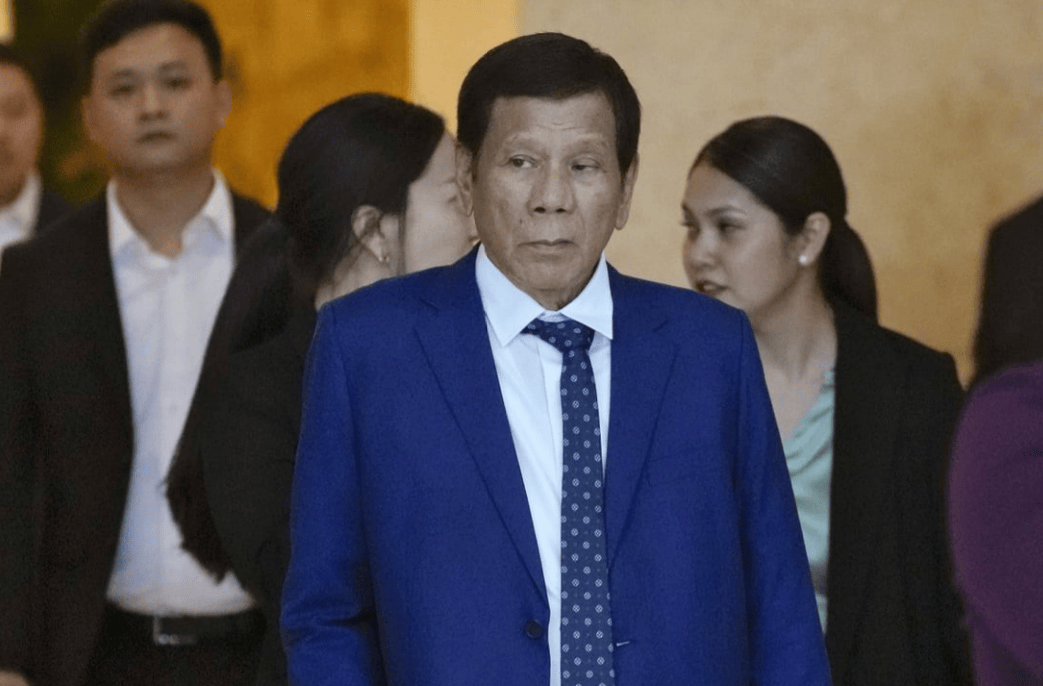 怎么申请皇冠信用网
_杜特尔特被捕引民愤怎么申请皇冠信用网
,南部菲军突然倒戈,小马科斯没想到,亲姐也要“大义灭亲”!