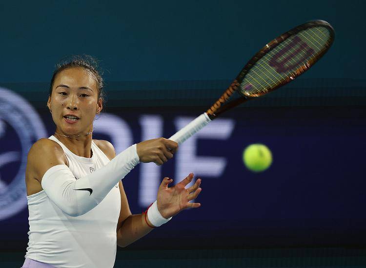 皇冠信用网怎么弄_郑钦文不敌萨巴伦卡 无缘晋级