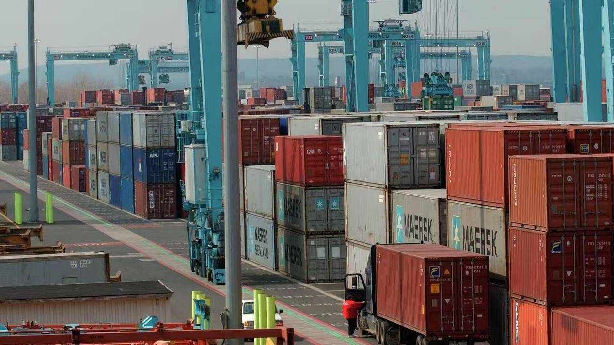 如何申请皇冠信用盘_8天后李嘉诚将签字？地点北京如何申请皇冠信用盘，官方发布新规，给李指了条明路