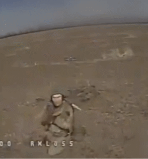 皇冠登2代理_数十名俄军吞枪自杀皇冠登2代理，多名女兵被炸死！用枪爆头会有痛苦吗？