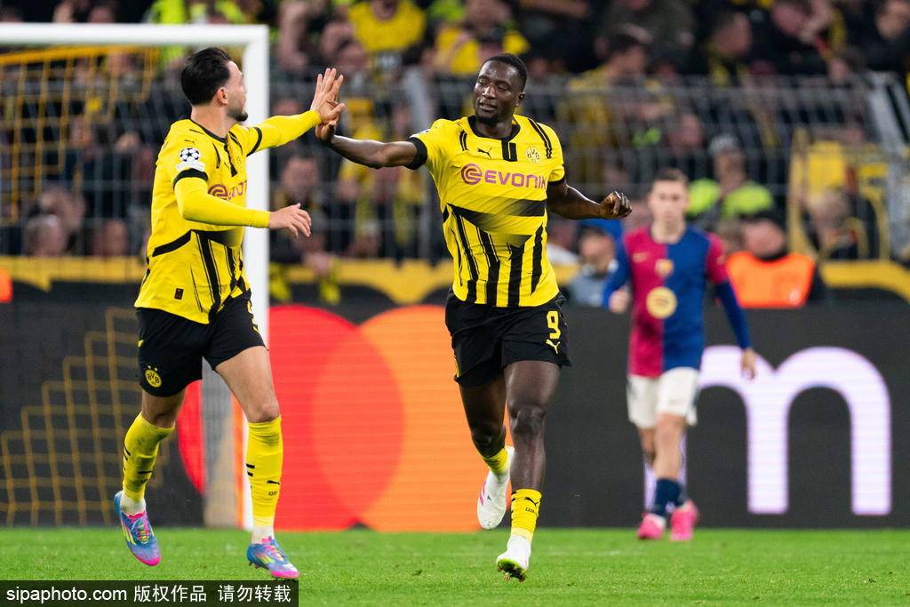 皇冠信用盘代理申请_欧冠-吉拉西帽子戏法难救主 巴萨总分5-3多特晋级4强