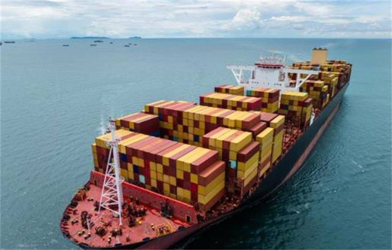 皇冠信用网址_145%关税下皇冠信用网址，中国90艘货船运往美国，中美“关税战”结局已显现