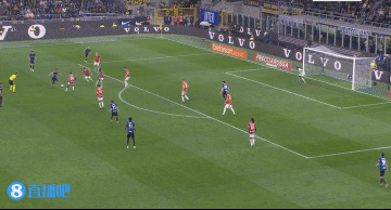 皇冠信用网占成代理_半场-AC米兰暂1-0总比分2-1国际米兰 约维奇破门迪马尔科中横梁