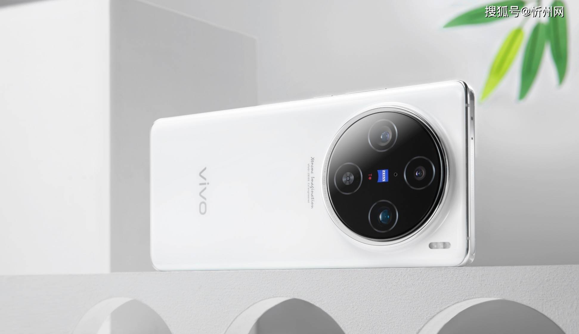 皇冠信用网如何申请_从5599元跳水至3499元皇冠信用网如何申请，16G+512G+100倍变焦，高端机跌至中端机市场