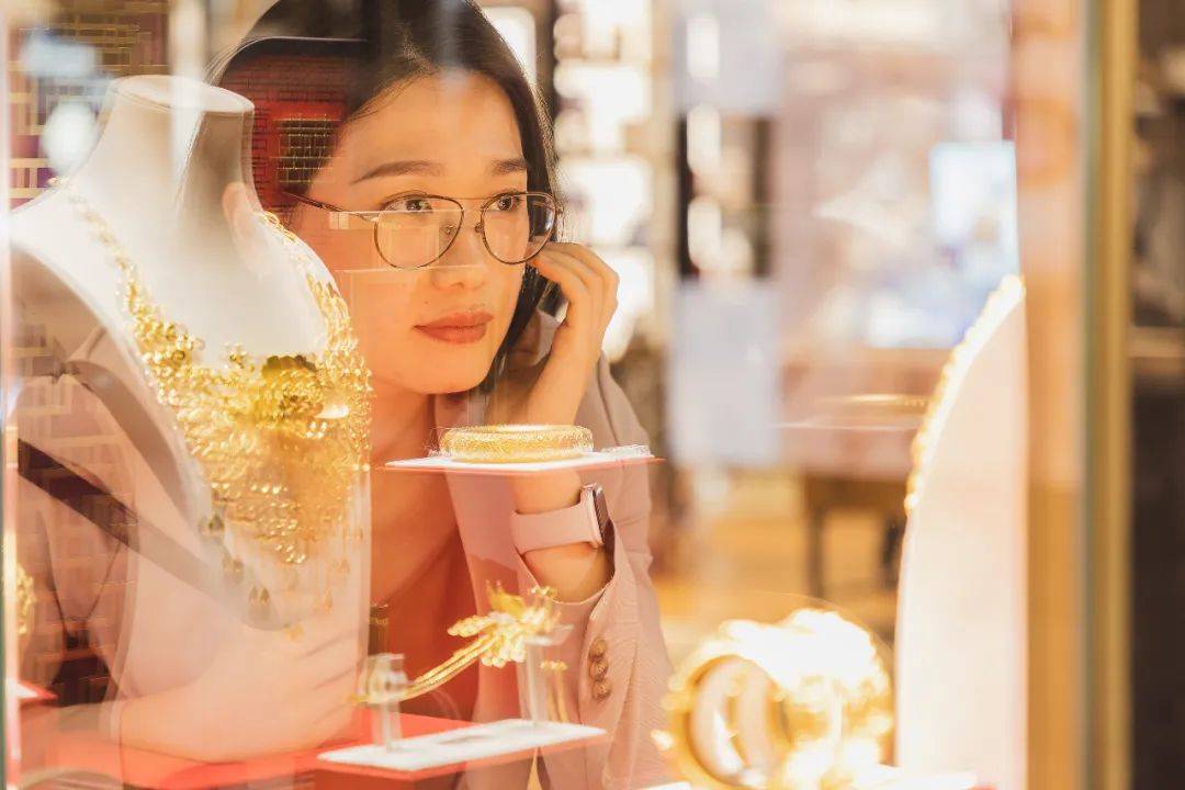 皇冠足球会员注册_太突然！金价连续大跌，“买个手镯，半个月缩水2000多元皇冠足球会员注册。”