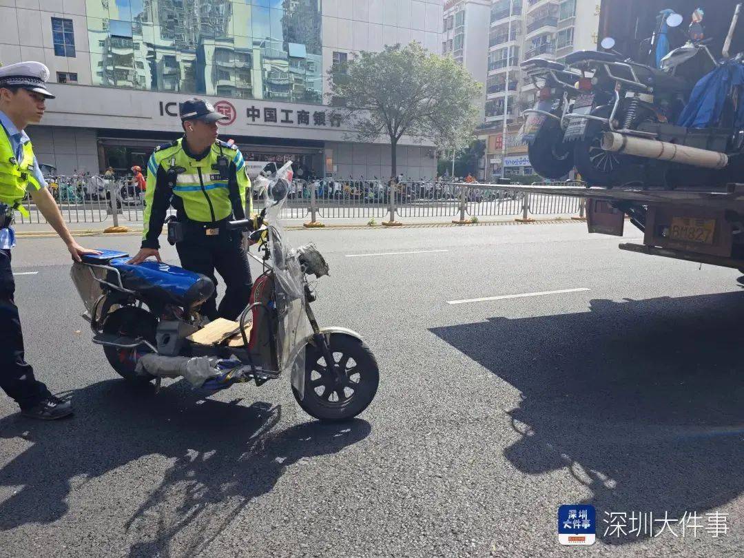 皇冠登3代理申请_“着实有点吓人”皇冠登3代理申请！深圳交警现场查扣、拆除！专盯地铁口
