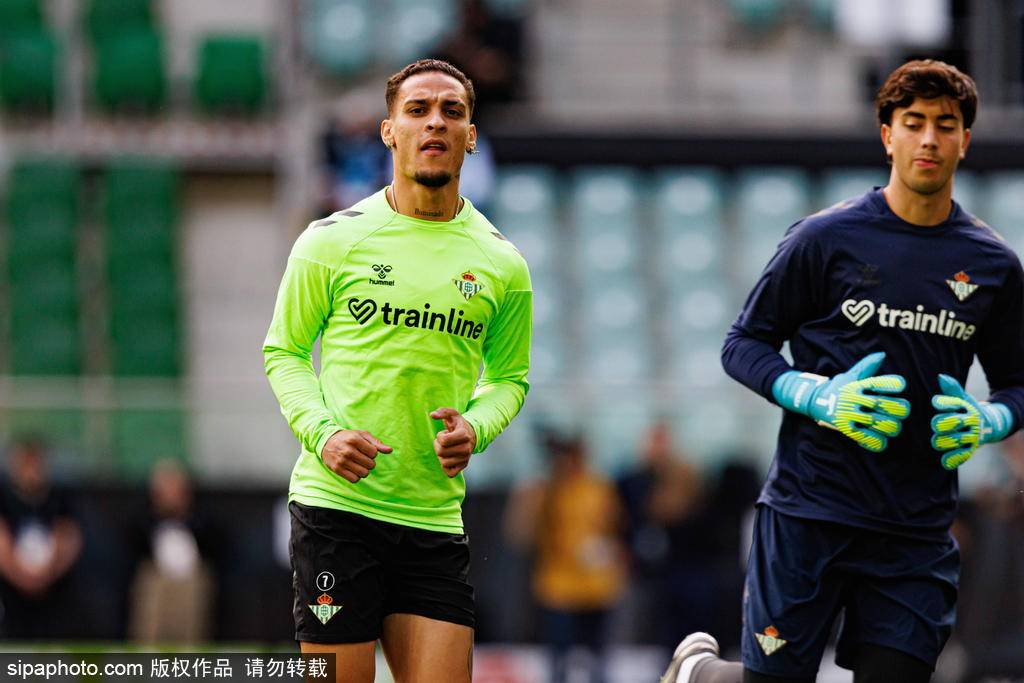 皇冠信用盘在线开户_观战台：巴黎火拼国米争欧冠冠军 切尔西冲击欧战全满贯