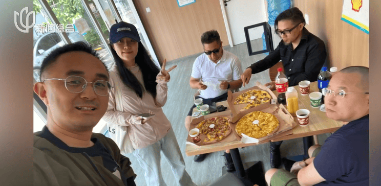 皇冠代理管理端_小费收到手软！43岁上海男子失业后弯道超车皇冠代理管理端，收入翻三倍