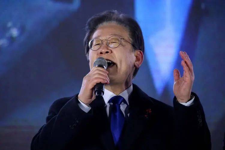 皇冠信用网最高占成_194比3皇冠信用网最高占成，弹劾案高票通过，李在明大获全胜，尹锡悦的苦日子要来了