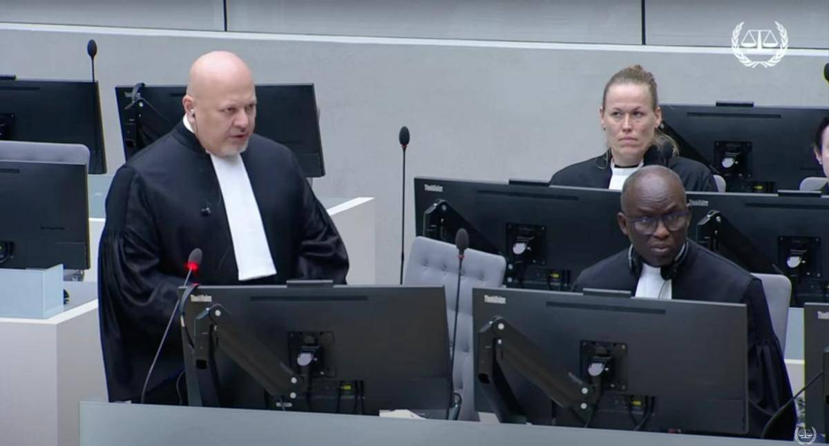 皇冠信用网登1代理
_老杜在狱中告诉莎拉皇冠信用网登1代理
,三年后他将不惜代价,扶莎拉坐上总统宝座!